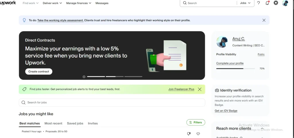 Student using Fiverr, Upwork, EarnKaro and Toloka websites to earn money online
