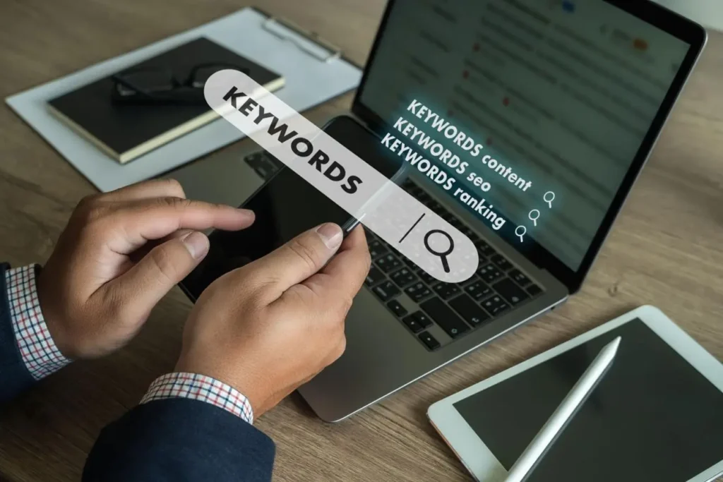 Blogger ChatGPT aur SEO tools ki madad se keyword research aur content planning karte hue